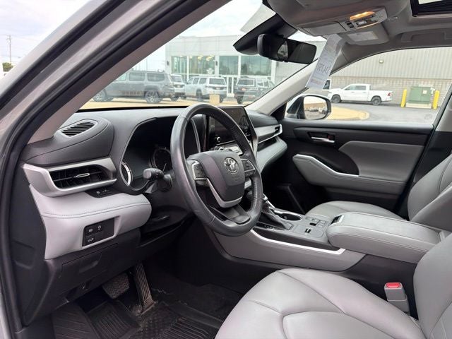 2023 Toyota Highlander XLE