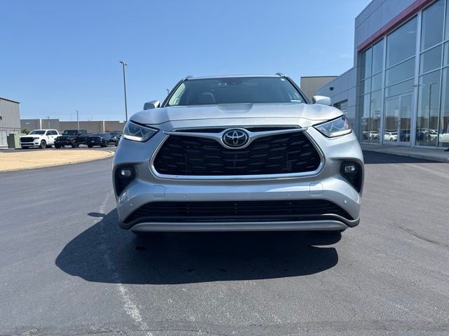 2025 Toyota Highlander Platinum