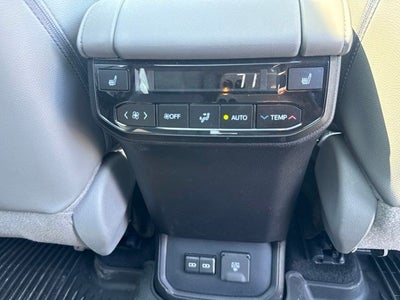 2025 Toyota Highlander Platinum