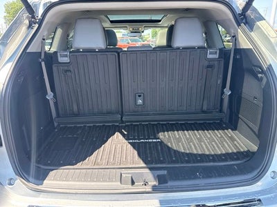 2025 Toyota Highlander Platinum
