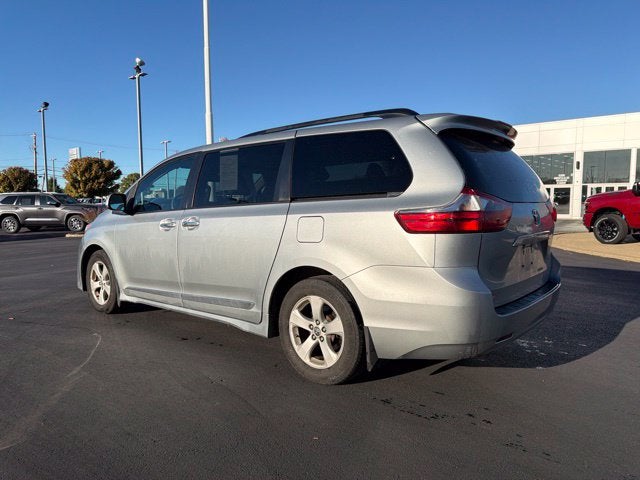 2020 Toyota Sienna LE 8 Passenger