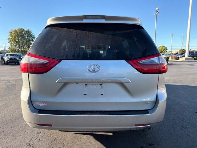 2020 Toyota Sienna LE 8 Passenger