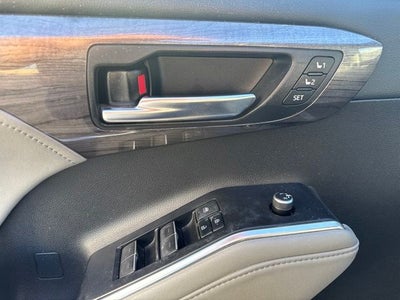 2022 Toyota Highlander Hybrid Limited