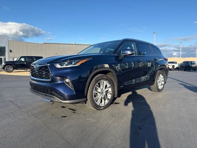 2022 Toyota Highlander Hybrid Limited