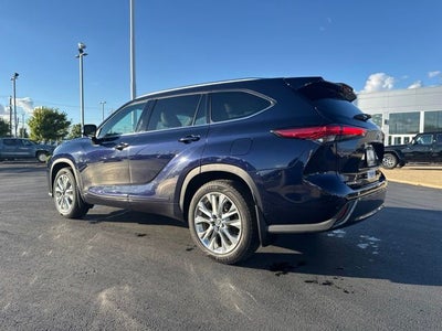 2022 Toyota Highlander Hybrid Limited