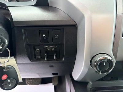 2016 Toyota Tundra SR5