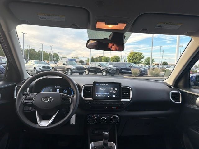 2023 Hyundai VENUE SE