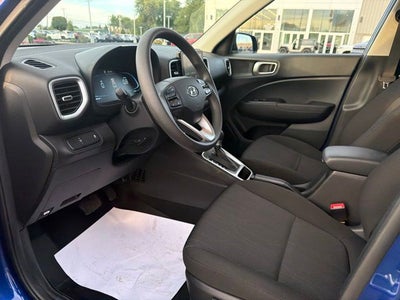 2023 Hyundai VENUE SE