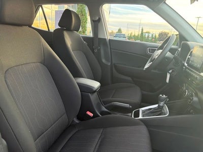 2023 Hyundai VENUE SE