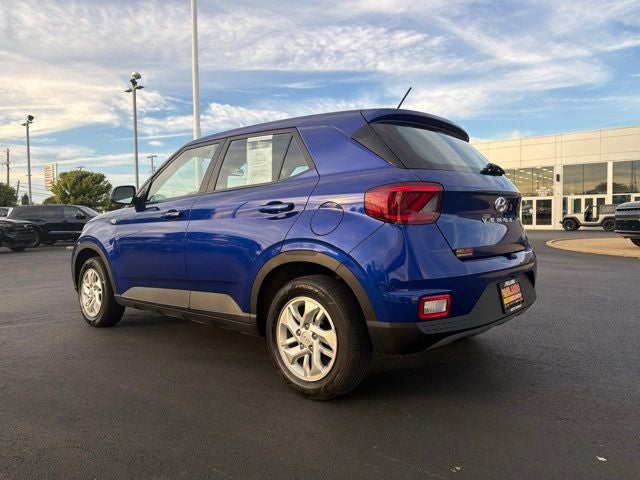 2023 Hyundai VENUE SE