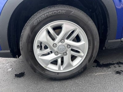 2023 Hyundai VENUE SE