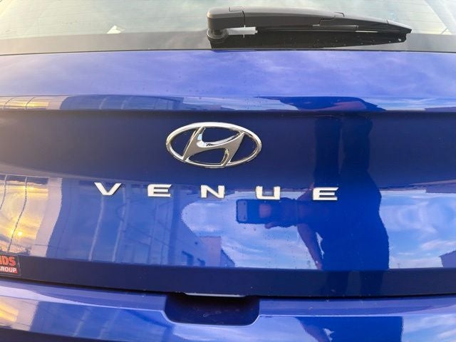 2023 Hyundai VENUE SE