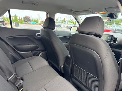2025 Hyundai VENUE SE
