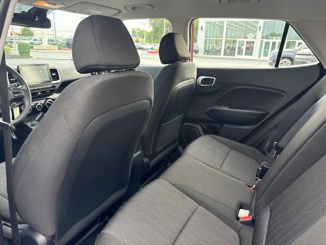 2025 Hyundai VENUE SE