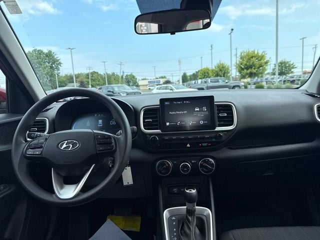 2025 Hyundai VENUE SE