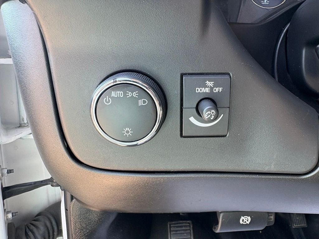 2023 Chevrolet Express 3500 LS Passenger