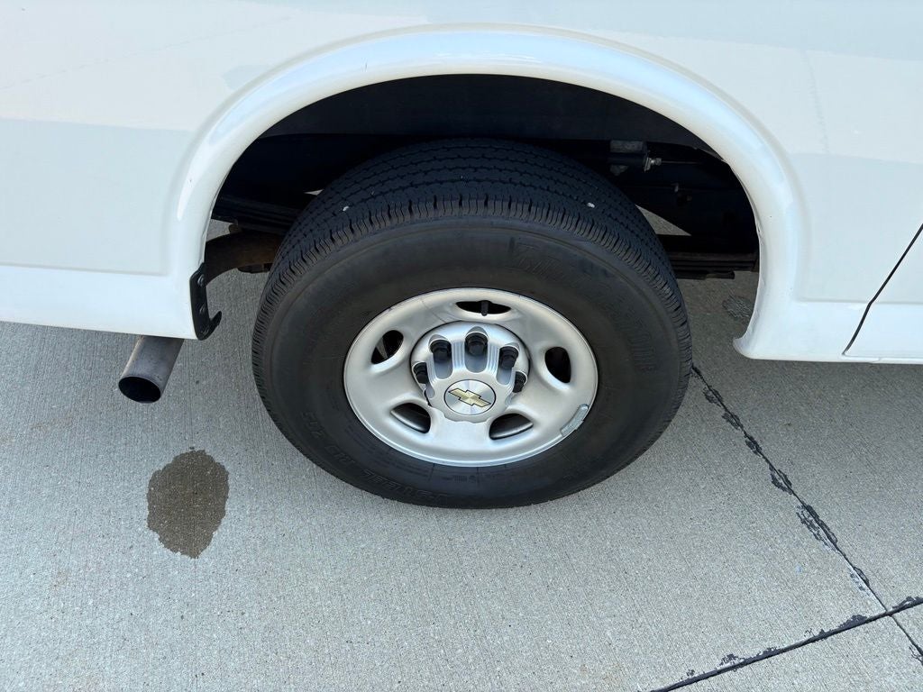 2023 Chevrolet Express 3500 LS Passenger