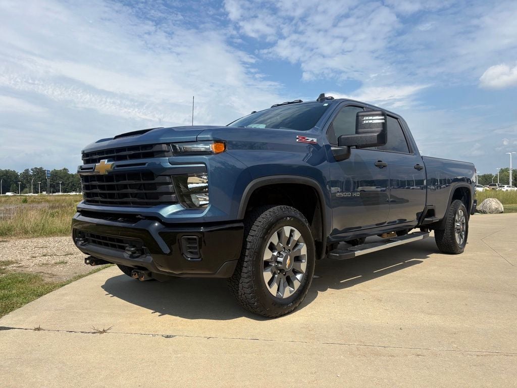 2024 Chevrolet Silverado 2500HD Custom