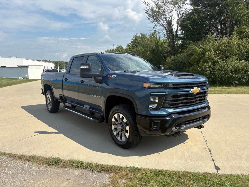 2024 Chevrolet Silverado 2500HD Custom