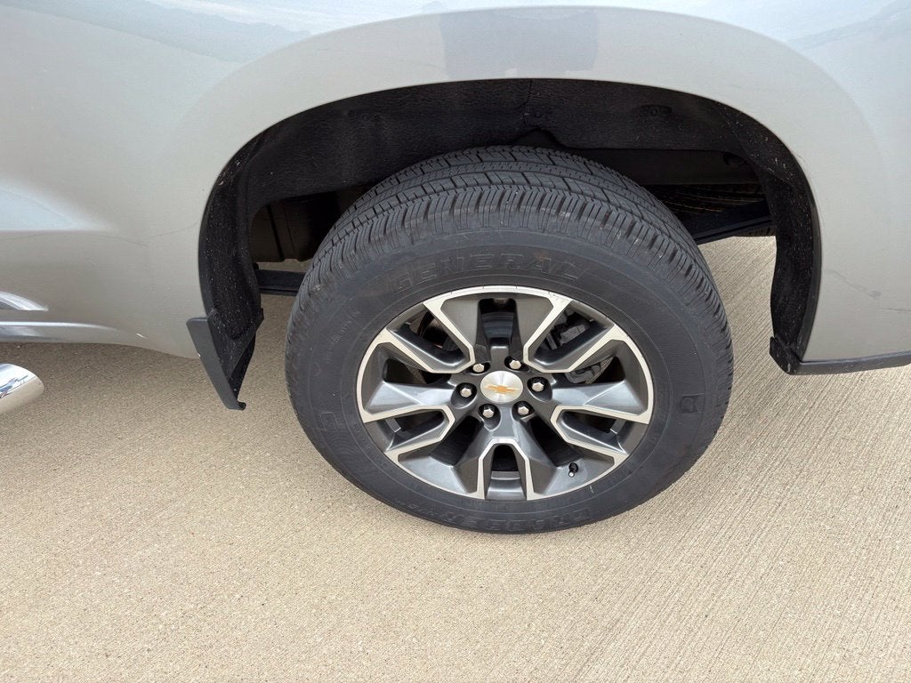 2025 Chevrolet Silverado 1500 LT LT1