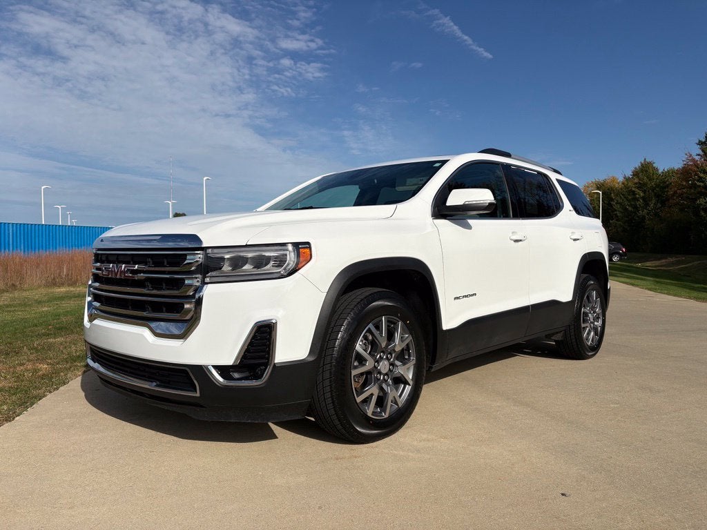 2023 GMC Acadia SLT
