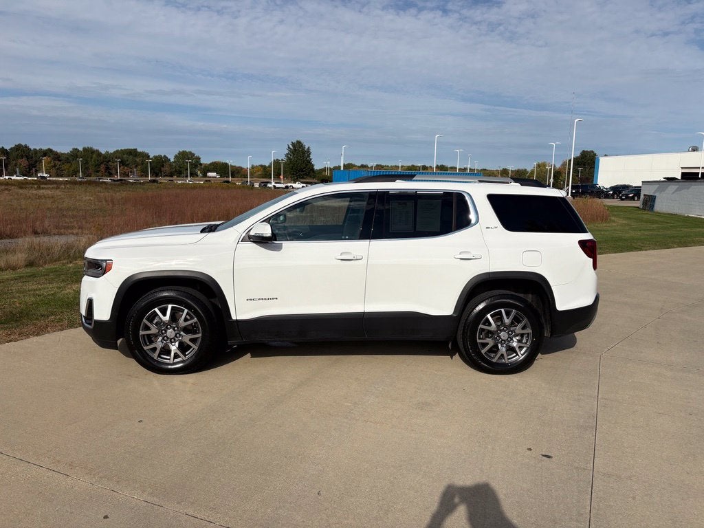 2023 GMC Acadia SLT