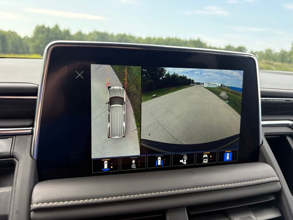2023 GMC Yukon XL SLT
