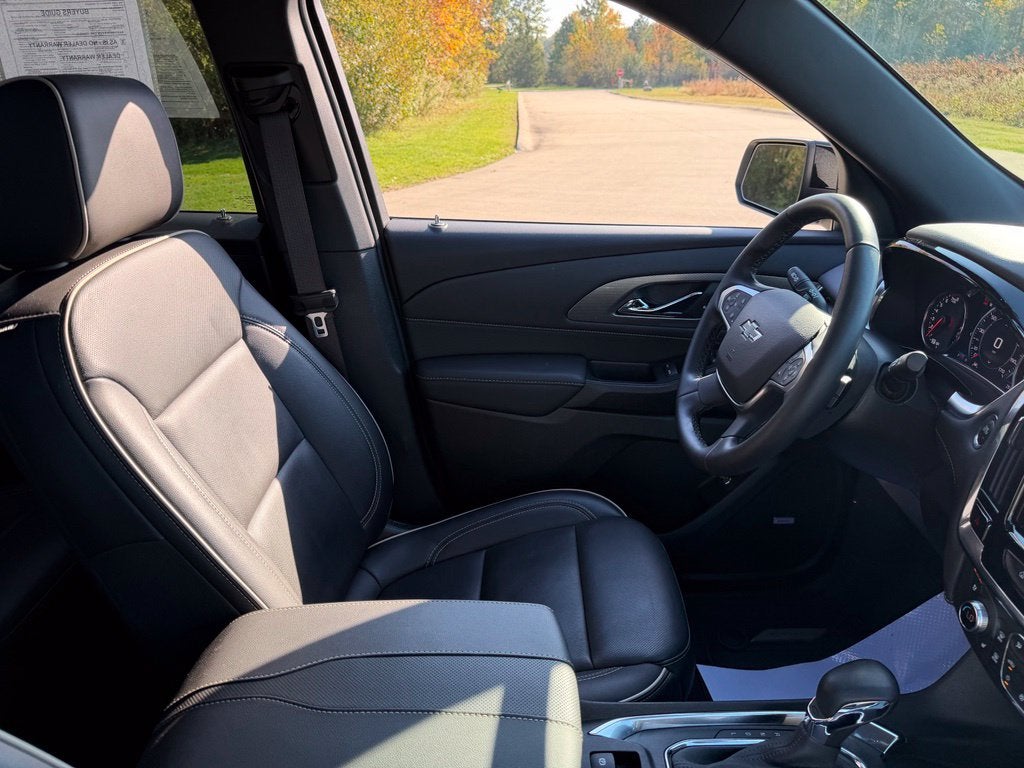 2023 Chevrolet Traverse Premier