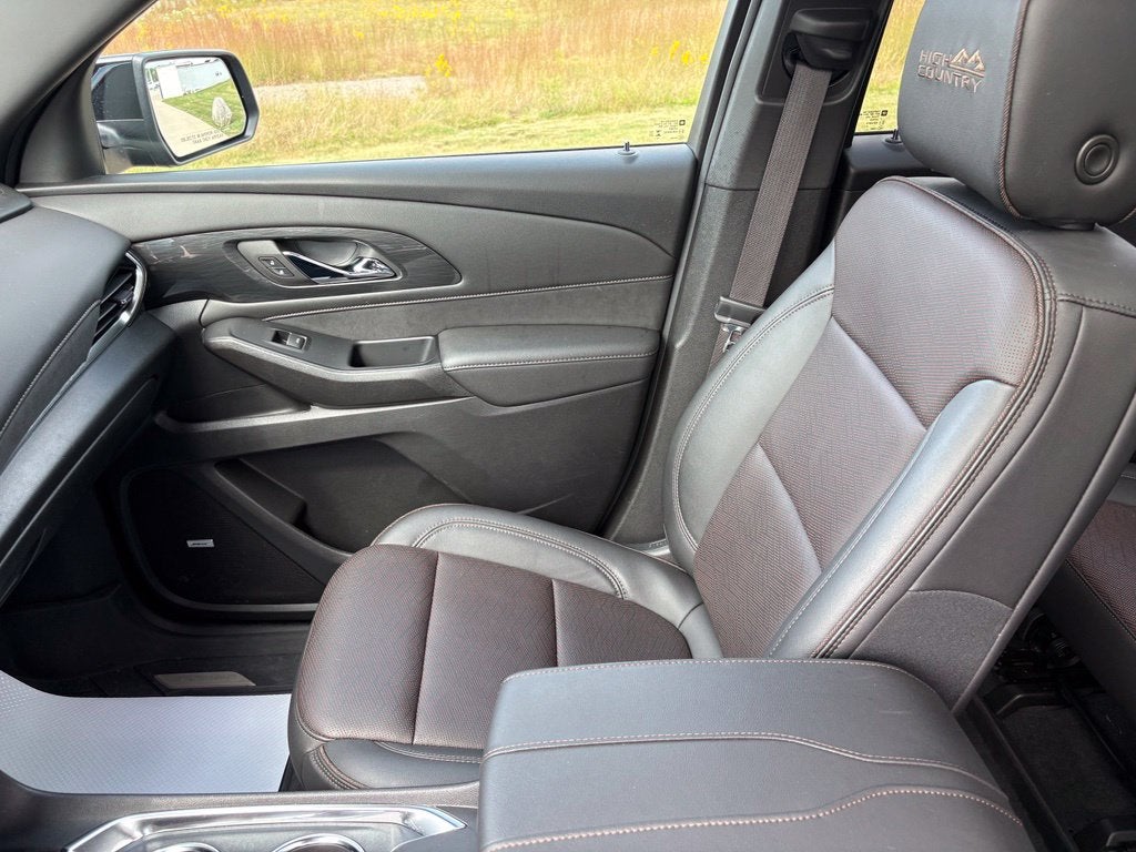 2023 Chevrolet Traverse High Country