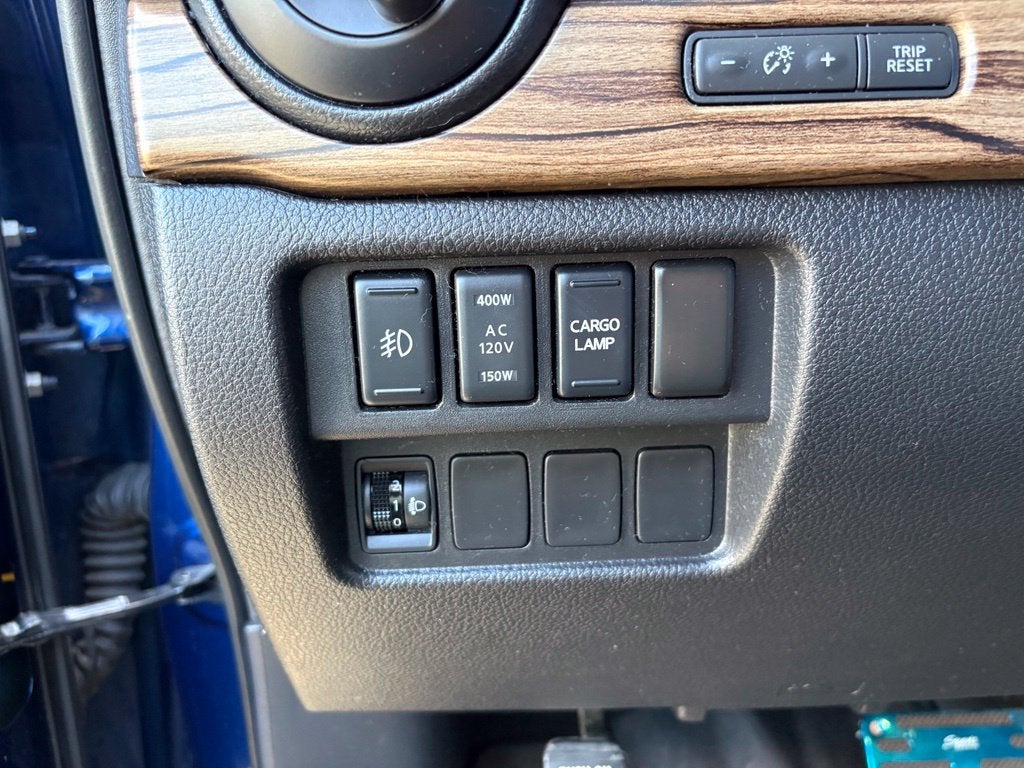 2017 Nissan Titan SL