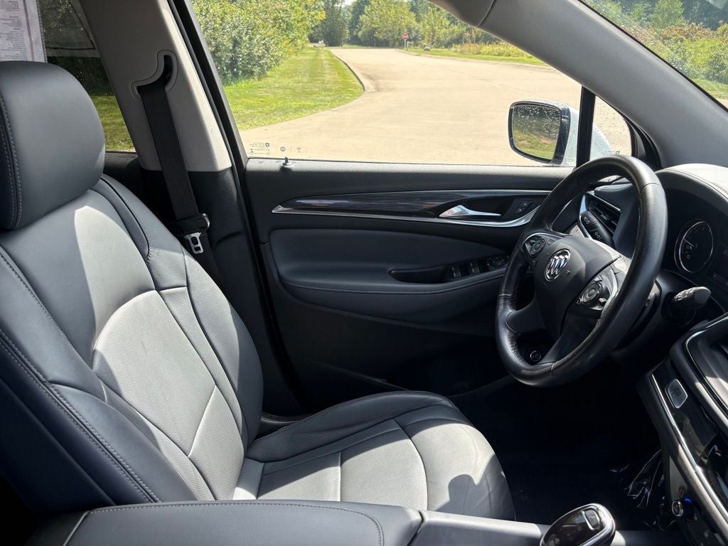 2021 Buick Enclave Essence