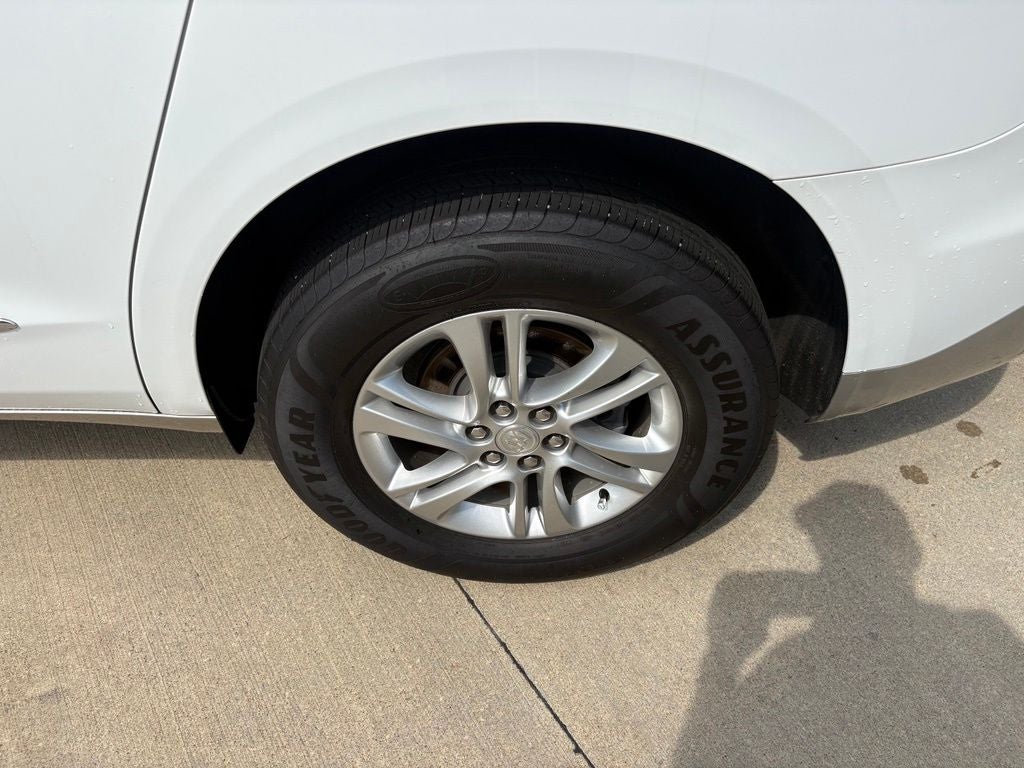 2021 Buick Enclave Essence
