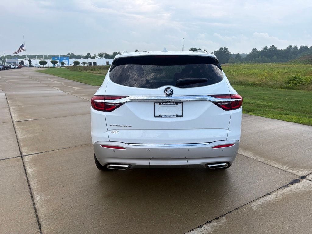 2021 Buick Enclave Essence