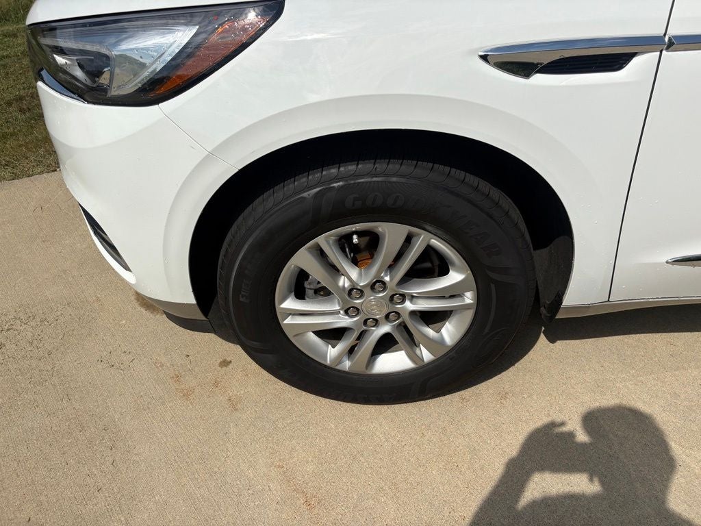 2021 Buick Enclave Essence