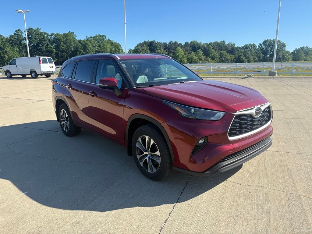 2024 Toyota Highlander XLE