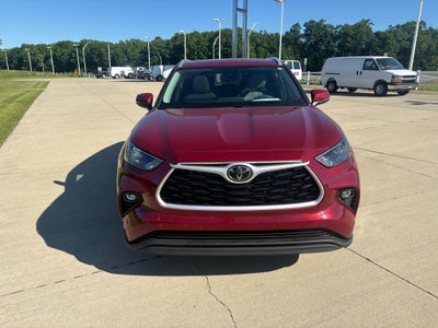 2024 Toyota Highlander XLE