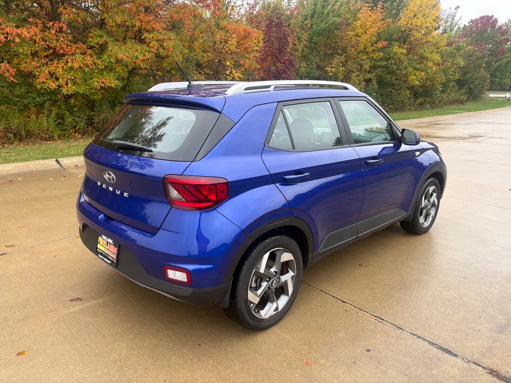 2024 Hyundai VENUE SEL