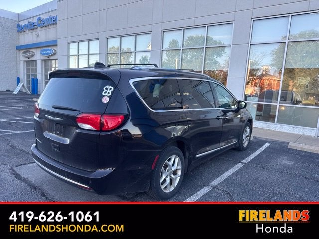 2017 Chrysler Pacifica Touring L Plus