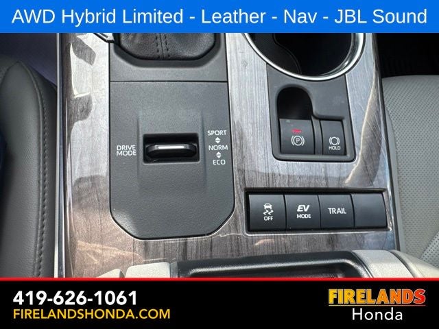 2022 Toyota Highlander Hybrid Limited
