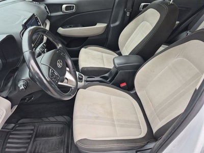 2022 Hyundai VENUE SEL