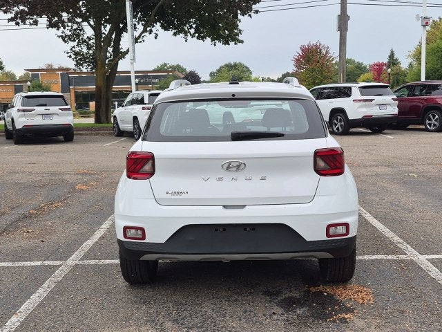 2022 Hyundai VENUE SEL