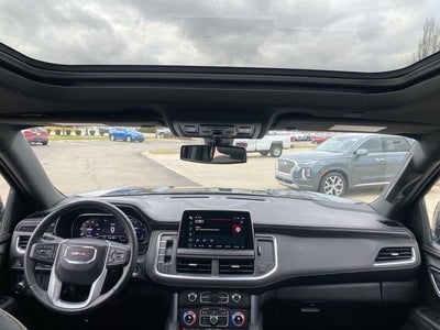 2022 GMC Yukon XL SLT
