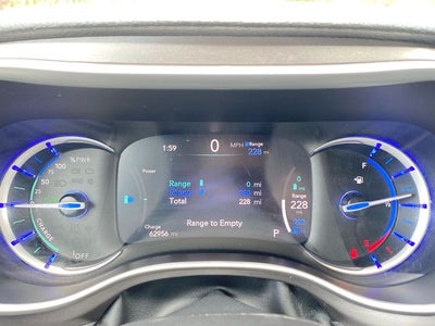 2024 Chrysler Pacifica Hybrid Select