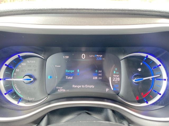 2024 Chrysler Pacifica Hybrid Select