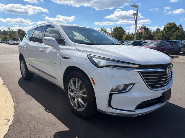 2024 Buick Enclave Essence