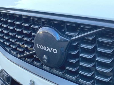 2023 Volvo S60 B5 Plus Black Edition