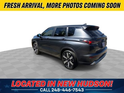 2025 Mitsubishi Outlander SE