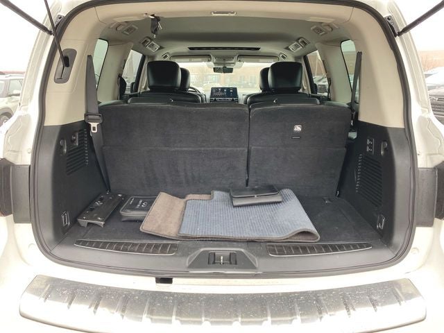 2022 INFINITI QX80 LUXE