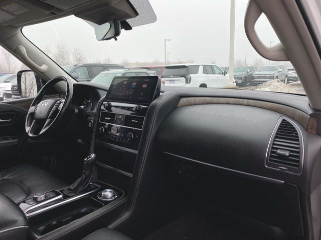 2022 INFINITI QX80 LUXE