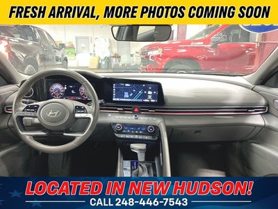2025 Hyundai ELANTRA SEL Convenience
